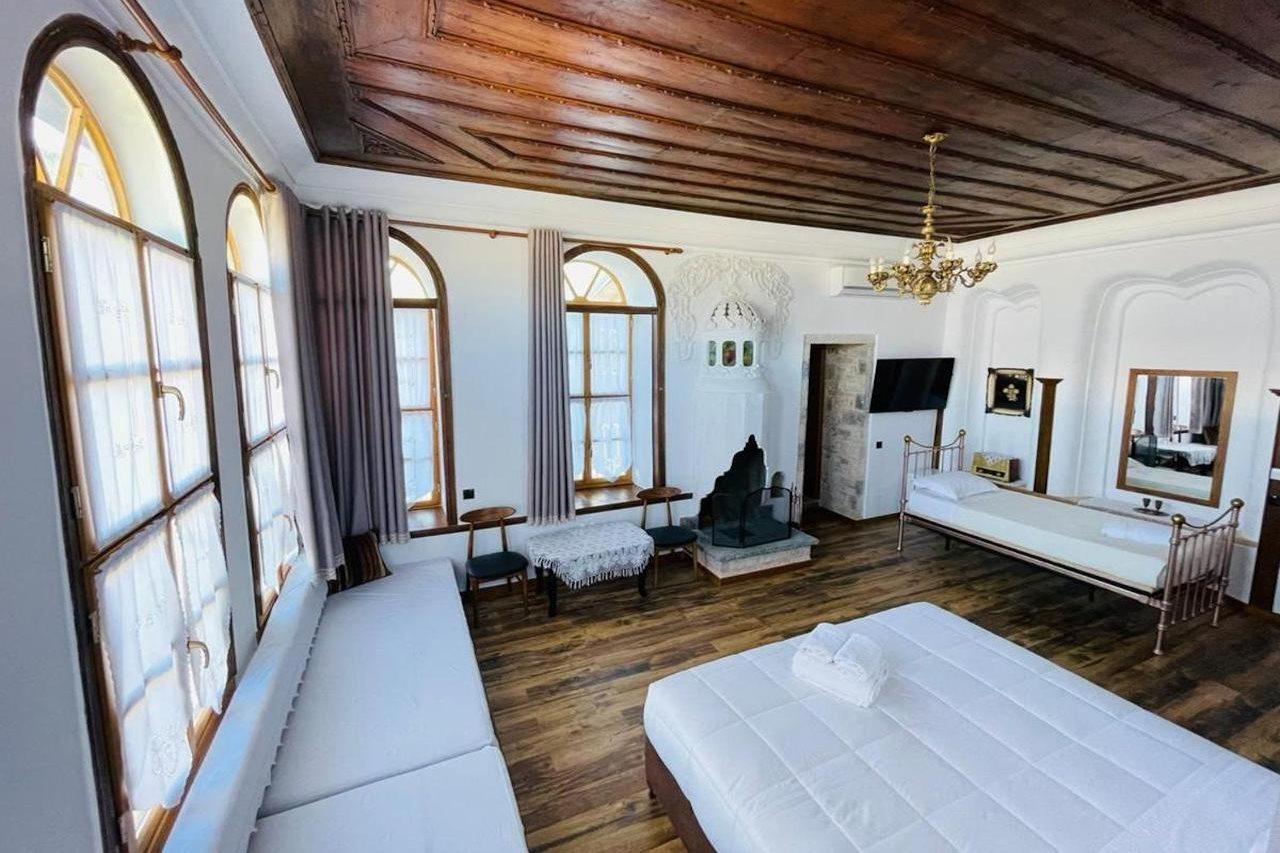 Boutique Hotel Praga Gjirokaster Exterior photo