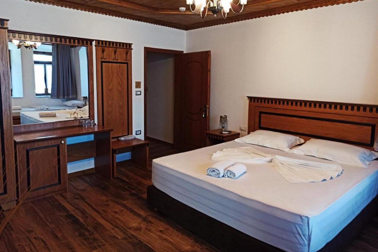Boutique Hotel Praga Gjirokaster Exterior photo