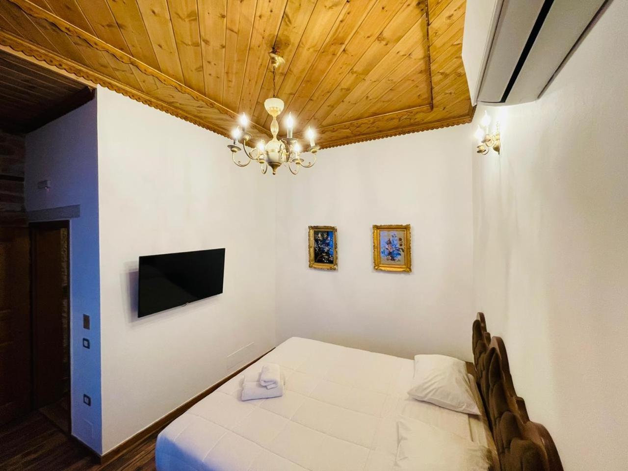 Boutique Hotel Praga Gjirokaster Room photo